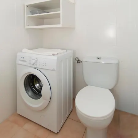 Welcs 351 Emp Con Terraza * רוזס